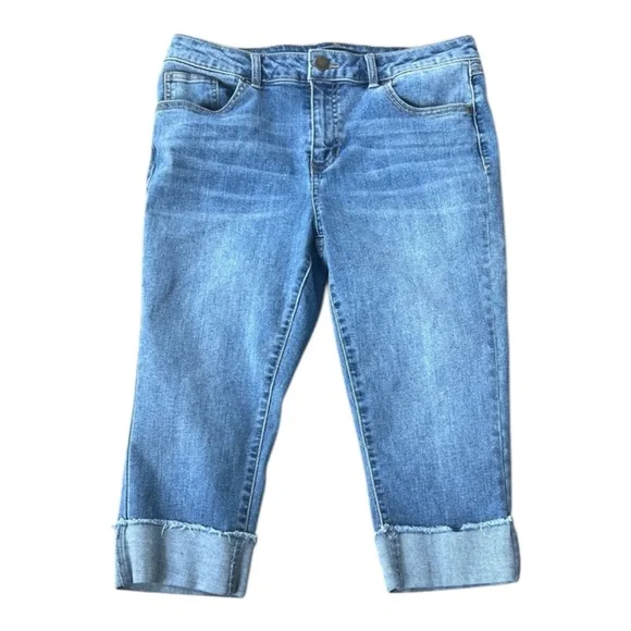 d. jeans Capri Jeans - Picture 1 of 7